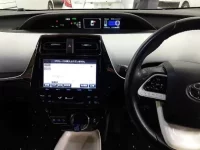 Toyota PRIUS лот № 30087 оценка 4  с аукциона в Японии 8