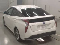Toyota PRIUS лот № 30087 оценка 4  с аукциона в Японии 5