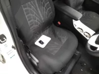 Toyota PRIUS лот № 30087 оценка 4  с аукциона в Японии 7