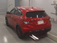 Honda VEZEL лот № 30088 оценка 3  с аукциона в Японии 5