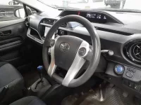 Toyota AQUA лот № 30089 оценка R  с аукциона в Японии 6