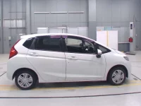 Honda FIT лот № 30091 оценка 4.5  с аукциона в Японии 2