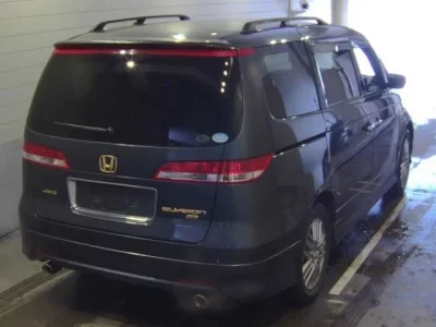 Honda ELYSION  с аукциона в Японии