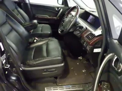 Honda ELYSION  с аукциона в Японии