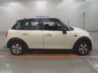 BMW MINI лот № 38009 оценка 4.5  с аукциона в Японии 2
