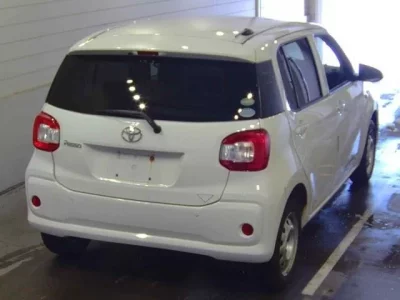 Toyota PASSO  с аукциона в Японии