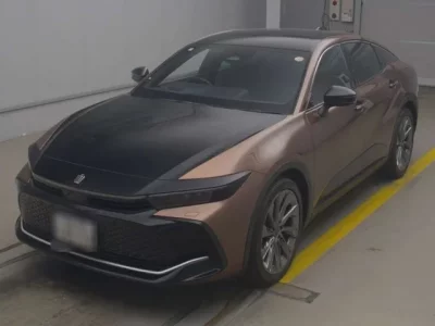 Toyota CROWN CROSSOVER  с аукциона в Японии