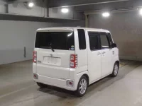 Toyota PIXIS MEGA лот № 3260 оценка 3.5  с аукциона в Японии 1