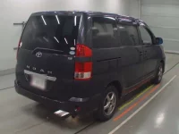 Toyota NOAH лот № 30104 оценка 3  с аукциона в Японии 1