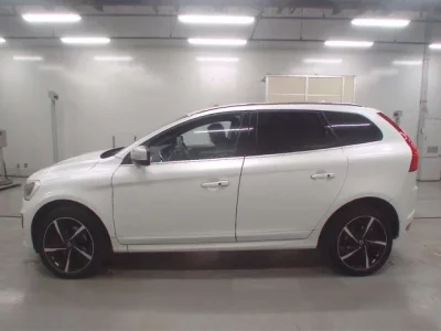 Volvo XC60  с аукциона в Японии