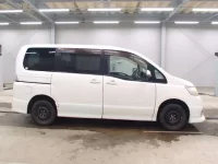 Nissan SERENA лот № 9036 оценка 3  с аукциона в Японии 2