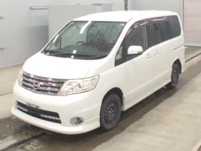 Nissan SERENA  с аукциона в Японии
