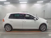 Volkswagen GOLF лот № 38025 оценка 3.5  с аукциона в Японии 2