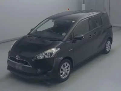 Toyota SIENTA  с аукциона в Японии