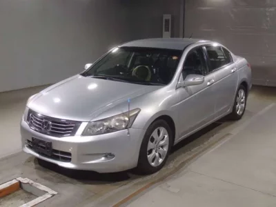 Honda INSPIRE  с аукциона в Японии