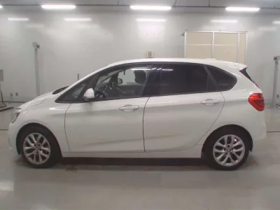 BMW 2-Series  с аукциона в Японии