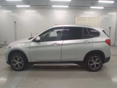 BMW X1  с аукциона в Японии