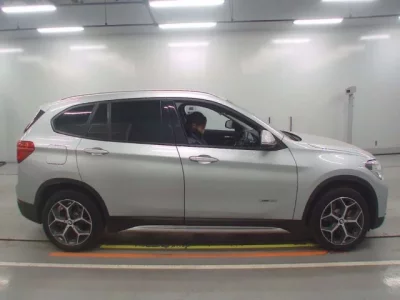 BMW X1  с аукциона в Японии