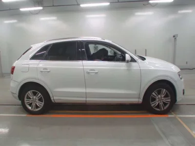 Audi Q3  с аукциона в Японии