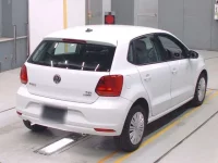 Volkswagen POLO лот № 30142 оценка 4.5  с аукциона в Японии 1