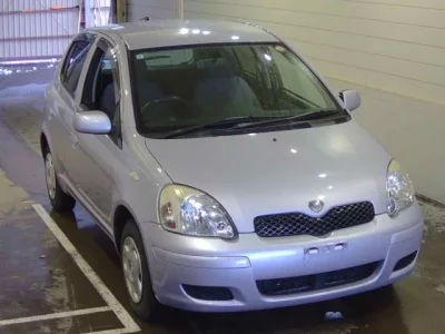 Toyota VITZ  с аукциона в Японии