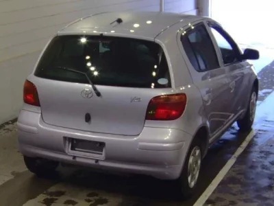 Toyota VITZ  с аукциона в Японии
