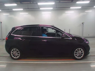 Mercedes-Benz B CLASS