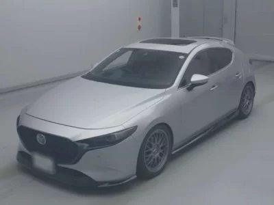 Mazda MAZDA3  с аукциона в Японии