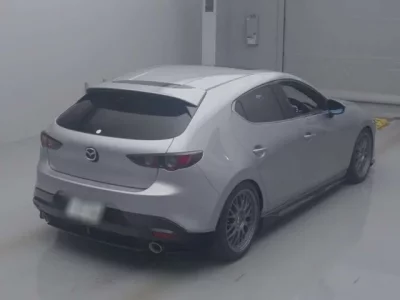 Mazda MAZDA3  с аукциона в Японии