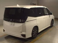 Toyota VOXY лот № 58 оценка 5  с аукциона в Японии 1