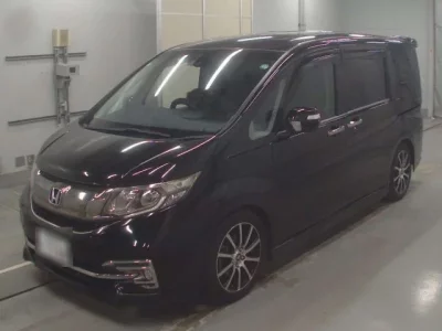 Honda STEP WAGON  с аукциона в Японии