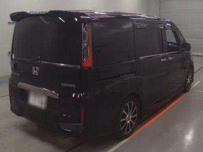 Honda STEP WAGON  с аукциона в Японии