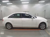 Audi A4 лот № 38107 оценка 4  с аукциона в Японии 2