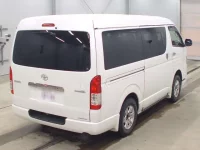 Toyota HIACE VAN лот № 3026 оценка R  с аукциона в Японии 1