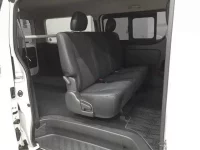 Toyota HIACE VAN лот № 3026 оценка R  с аукциона в Японии 9