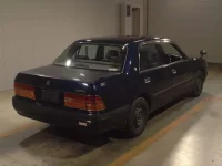Toyota CROWN лот № 9075 оценка R  с аукциона в Японии 1