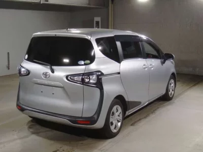 Toyota CROWN  с аукциона в Японии