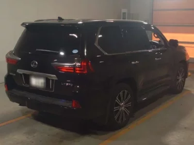 Lexus LX  с аукциона в Японии
