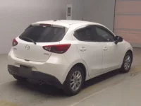 Mazda DEMIO лот № 74045 оценка 3.5  с аукциона в Японии 1