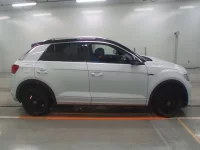 Volkswagen T-ROC лот № 38135 оценка 3  с аукциона в Японии 2