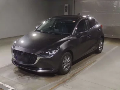 Mazda MAZDA2  с аукциона в Японии