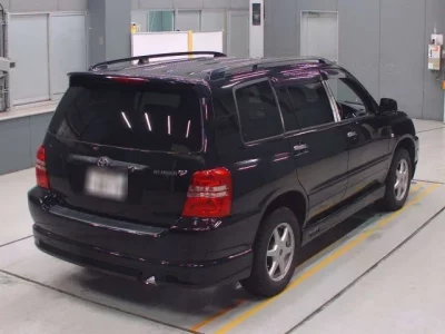 Toyota KLUGER  с аукциона в Японии