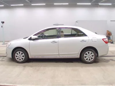 Toyota PREMIO  с аукциона в Японии