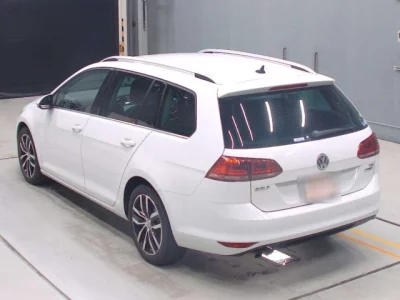 Volkswagen GOLF VARIANT