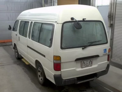 Toyota HIACE  с аукциона в Японии