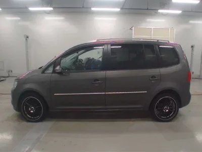 Volkswagen GOLF TOURAN  с аукциона в Японии