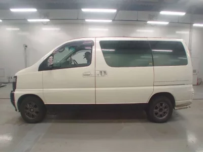 Nissan ELGRAND  с аукциона в Японии