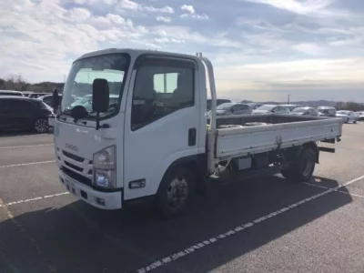 Isuzu ELF  с аукциона в Японии