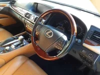 Lexus LS лот № 30221 оценка 3.5  с аукциона в Японии 6