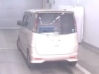 Nissan ROOX лот № 3521 оценка 4  с аукциона в Японии 1